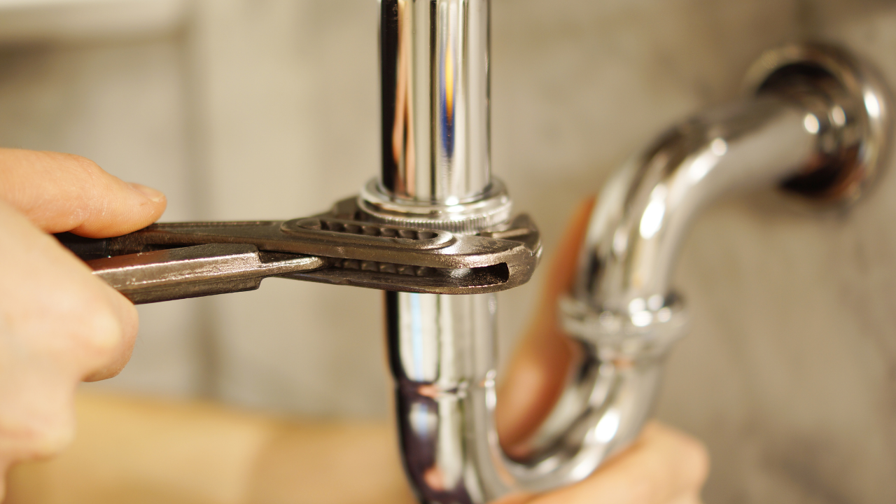 Emergency plumbing repair by a plumber in Boynton Beach